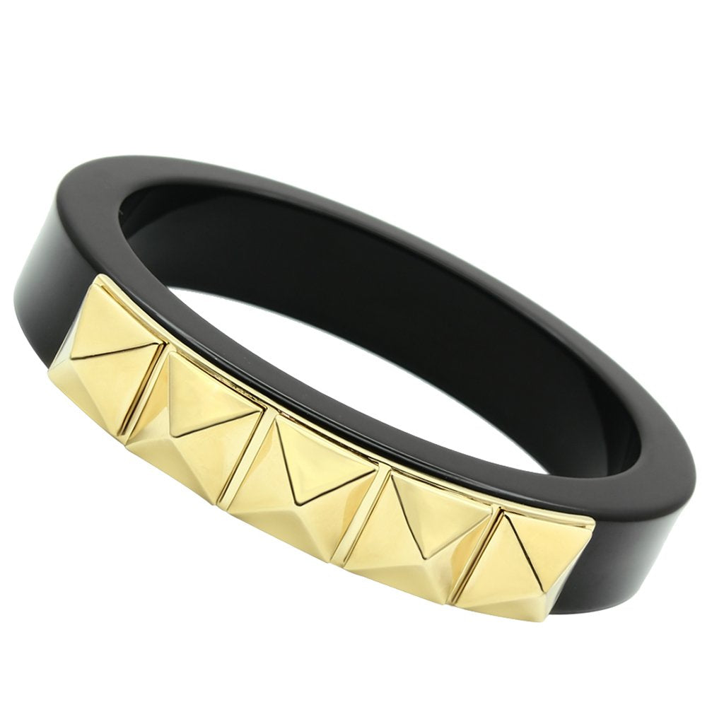 JCE030 IP Gold(Ion Plating) Brass Bangle with Synthetic Synthetic Stone in Jet